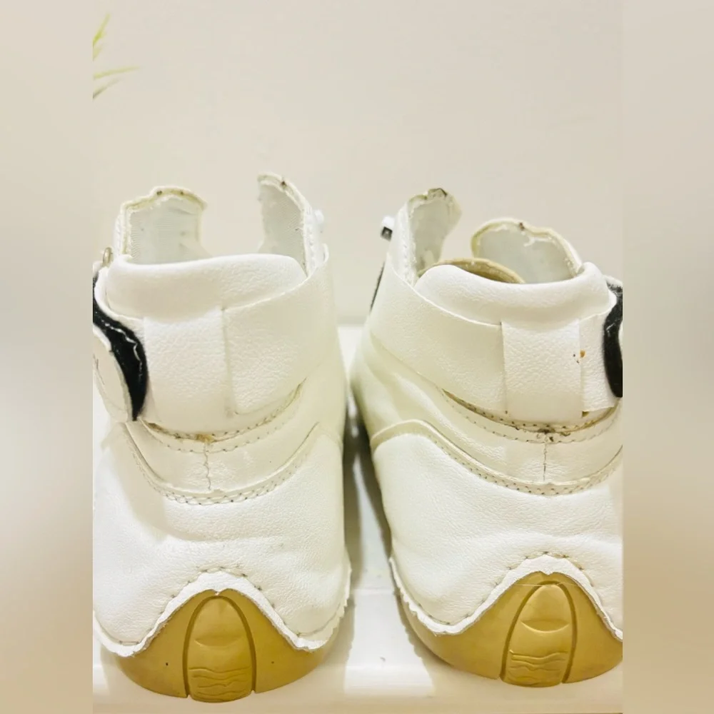 Men’s DBECK White Shoes size 43 (European)